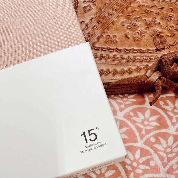 🦢 15 Inch MacBook Pro Laptop Hardshell Woolenex Textured Case | Pink Salt - Picture 6 of 8